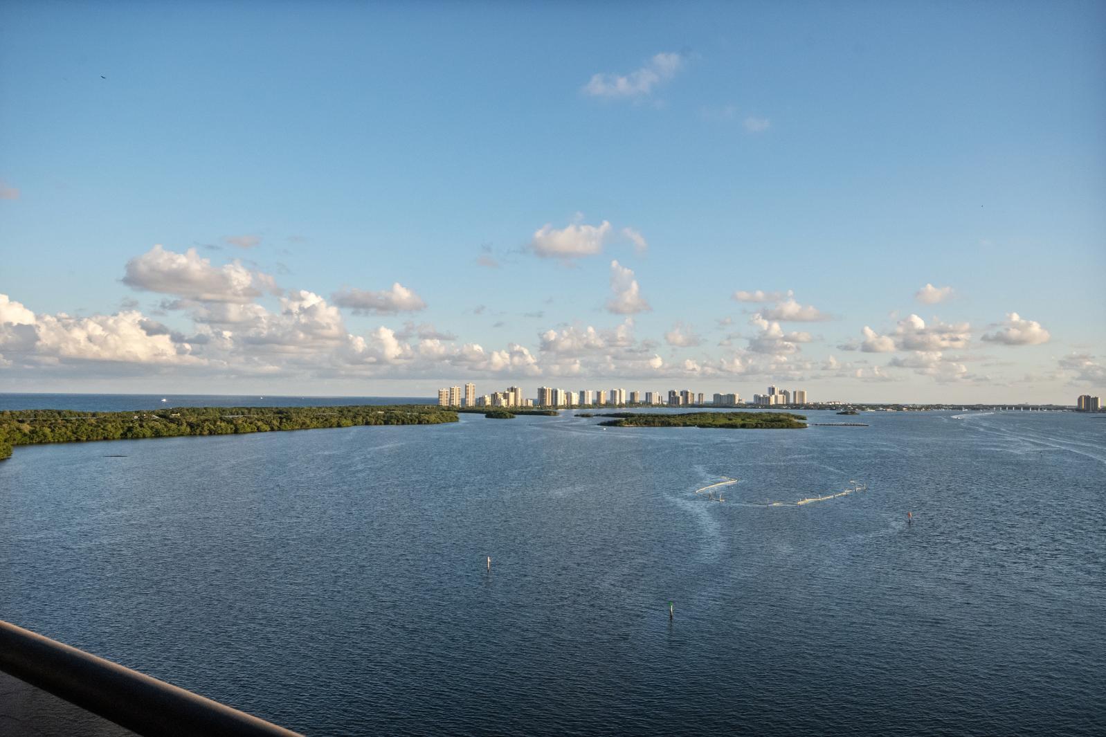 OLD PORT COVE LAKE POINT - Residential