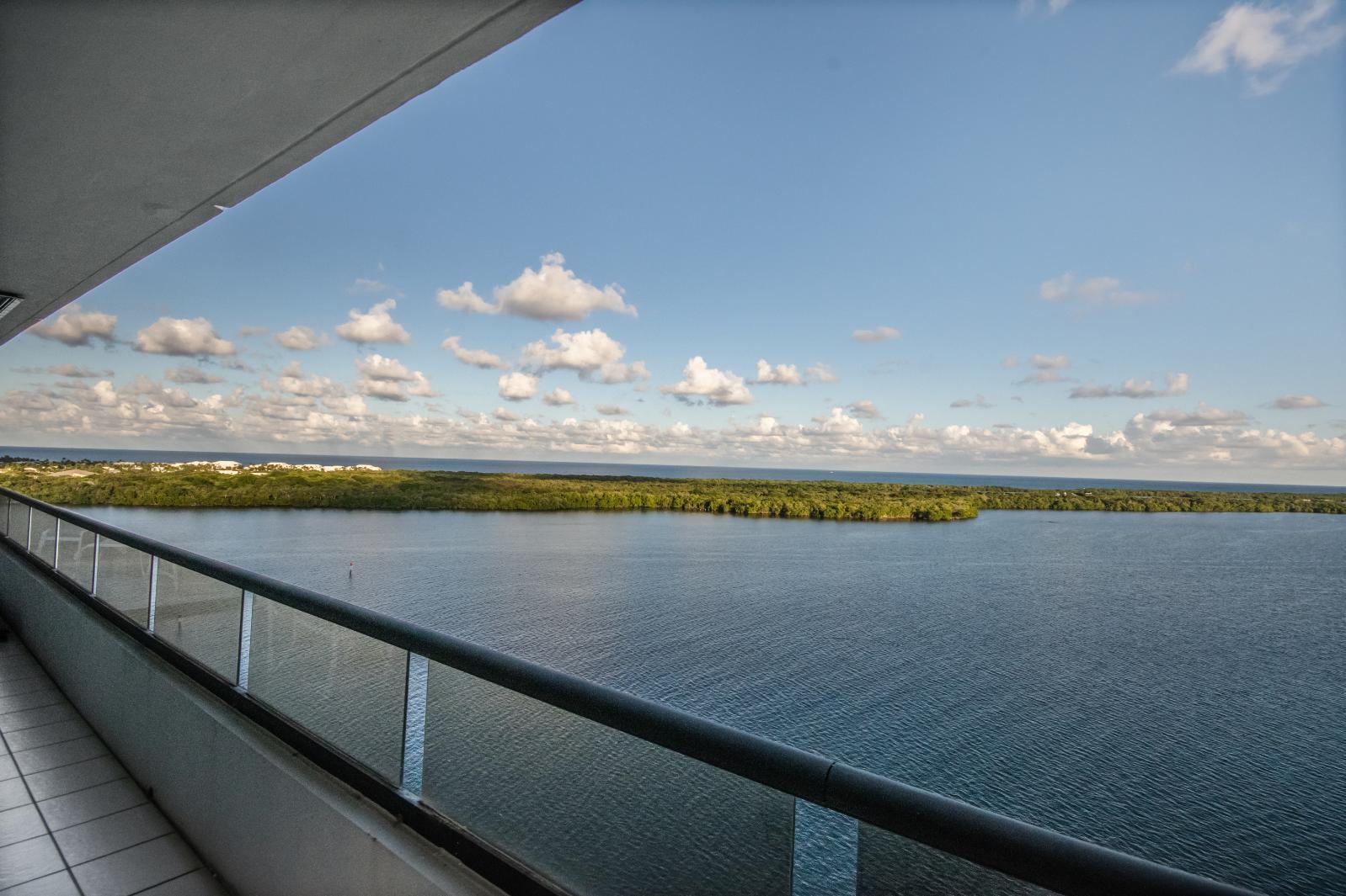 OLD PORT COVE LAKE POINT TOWER - Residential