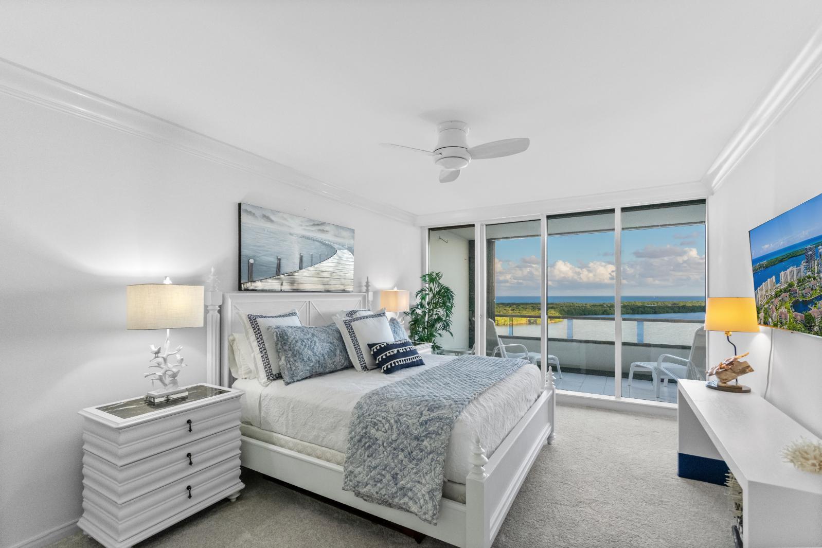 OLD PORT COVE LAKE POINT TOWER - Residential