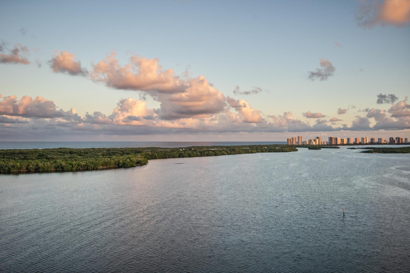 OLD PORT COVE LAKE POINT TOWER - Residential