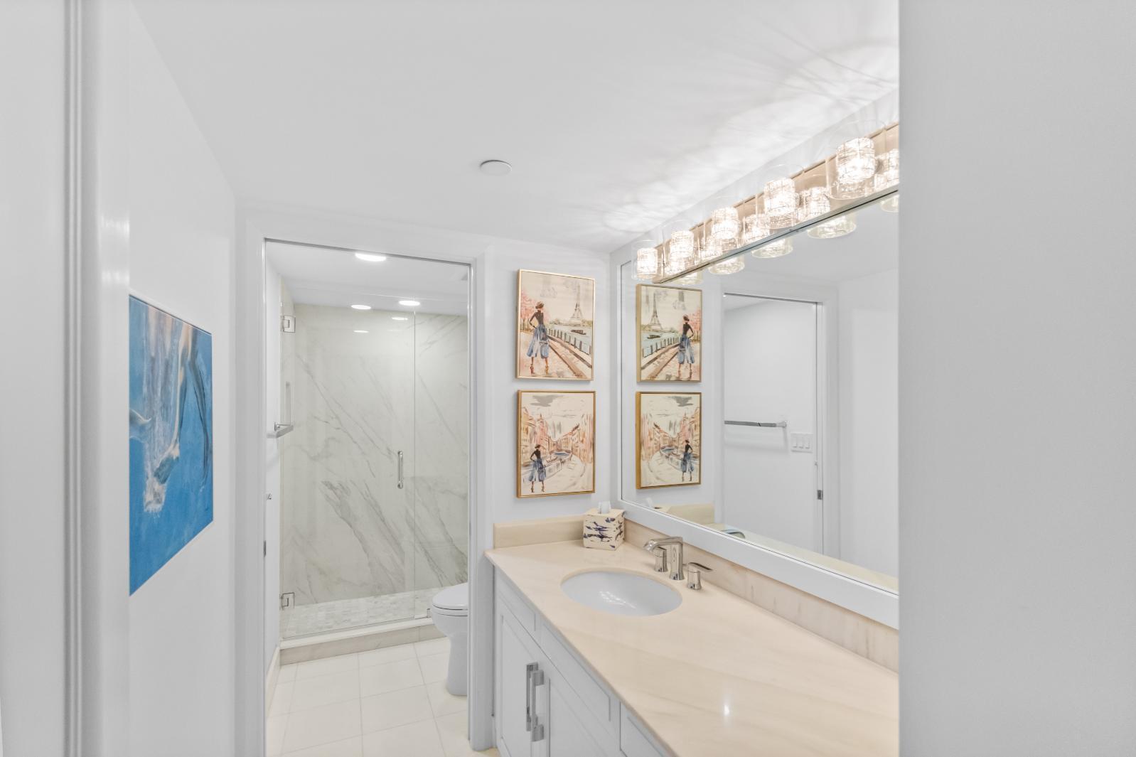 OLD PORT COVE LAKE POINT TOWER - Residential