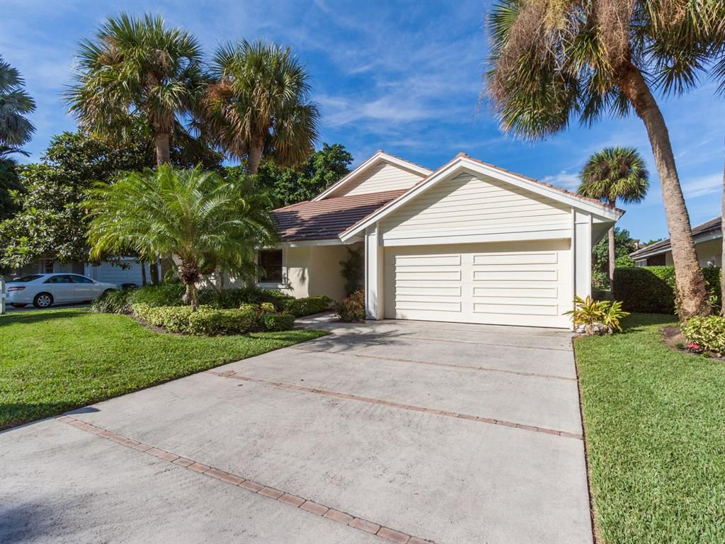 Photo of 17024 Freshwind Circle, Jupiter, FL 33477 (MLS # R10710657)