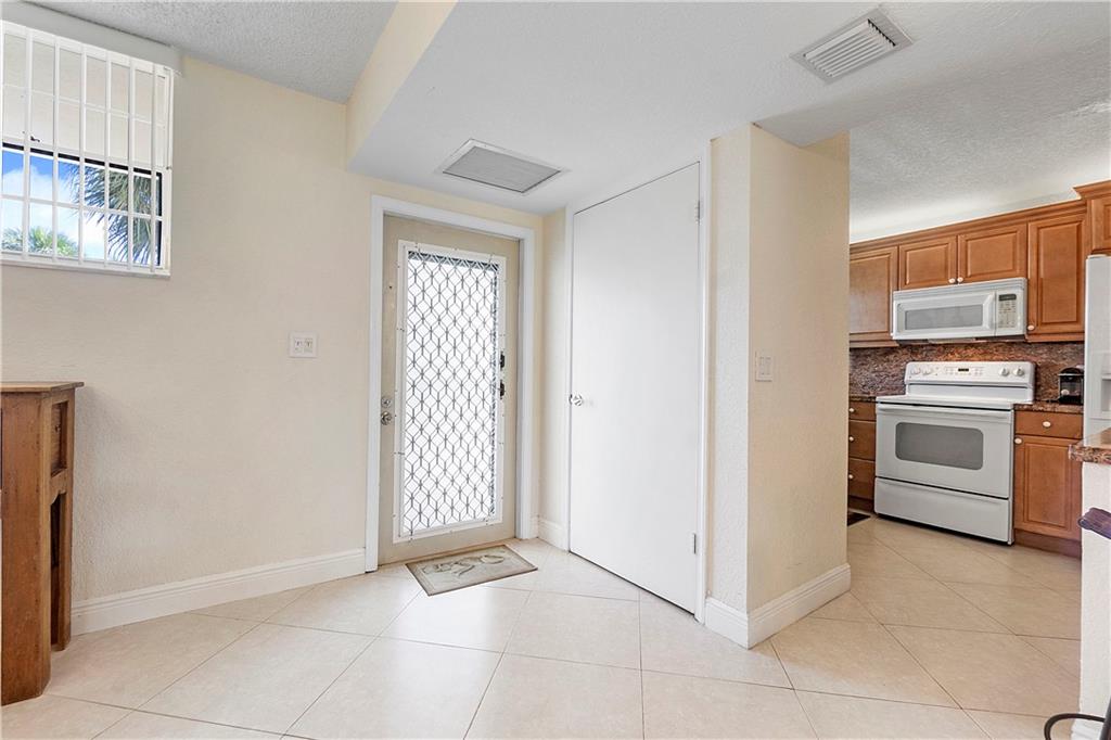 The Palms of Deer Creek - Residential