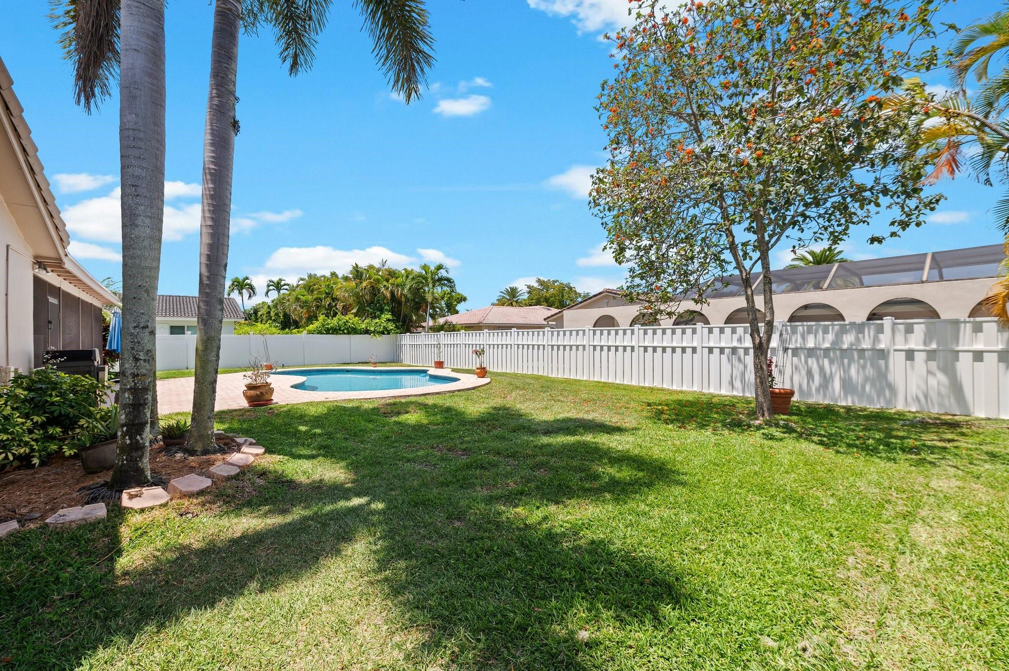 RAMBLEWOOD - Residential