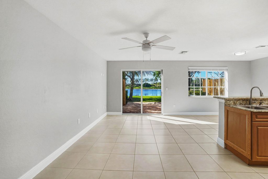 Photo of 6712 Old Farm Trail, Boynton Beach, FL 33437 (MLS # R11167090)