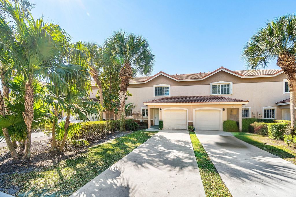Photo of 6712 Old Farm Trail, Boynton Beach, FL 33437 (MLS # R11167090)