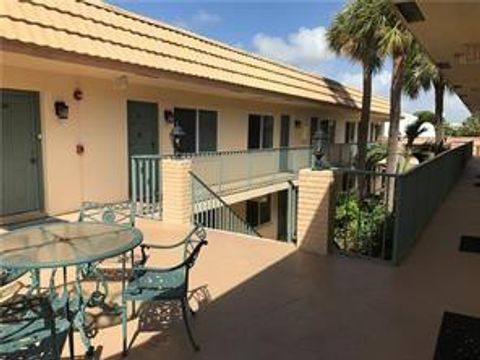 2300 SE 2nd Street 24 Pompano Beach FL 33062