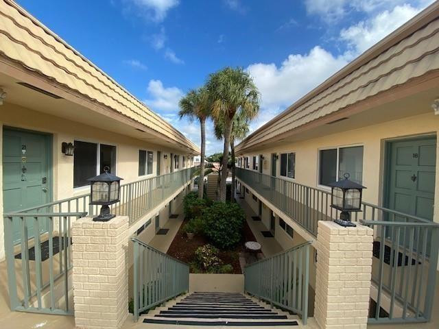 Mon Petit Condo - Residential Lease