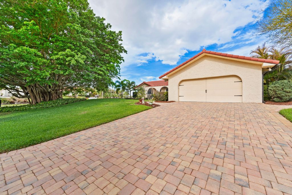 Photo of 4176 SE Fairway Court, Stuart, FL 34997 (MLS # B26004873)