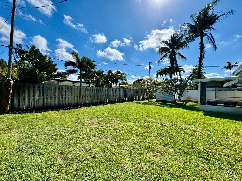 Photo of 3510 Taft Street, Hollywood, FL 33021 (MLS # B26008041)