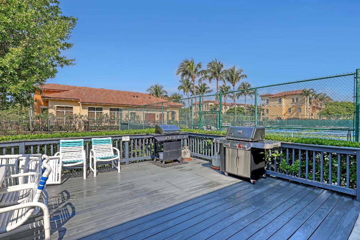 SAND DOLLAR VILLAS CONDOMINIUM B - Residential