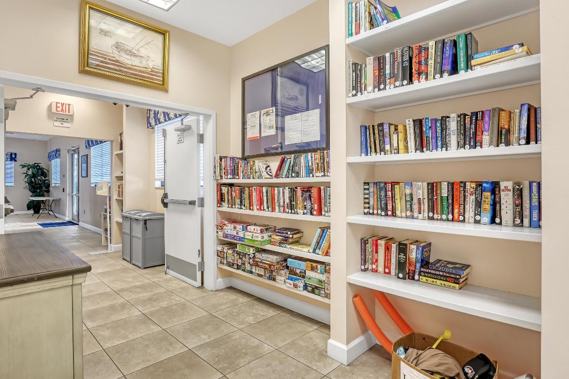 SAND DOLLAR VILLAS CONDOMINIUM B - Residential