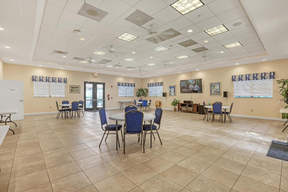 SAND DOLLAR VILLAS CONDOMINIUM B - Residential