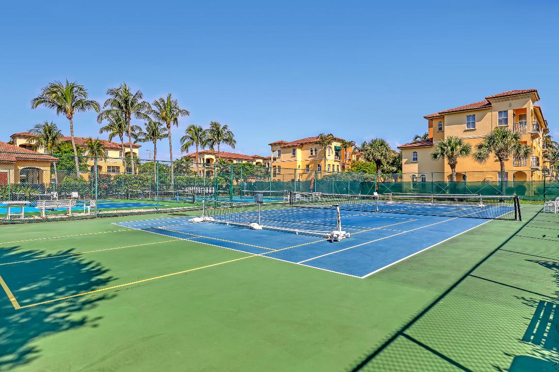 SAND DOLLAR VILLAS CONDOMINIUM B - Residential