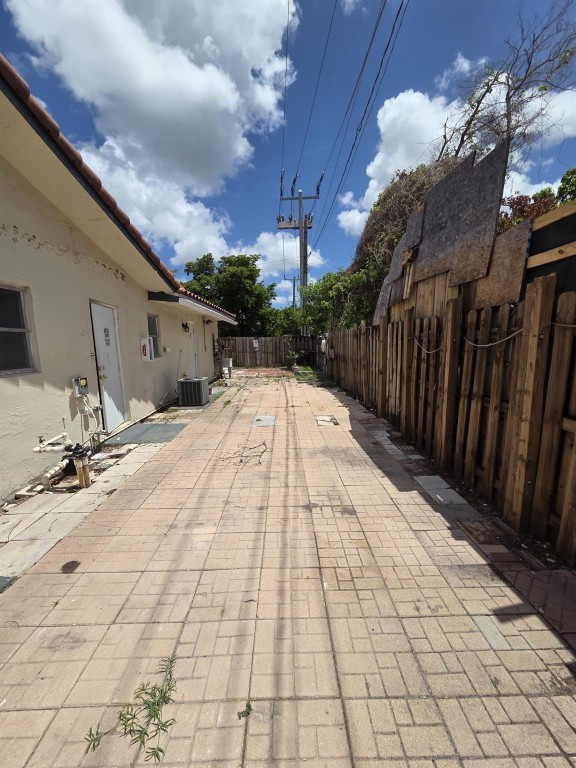 Coral Spgs Sub 1 59-30 B - Residential Income