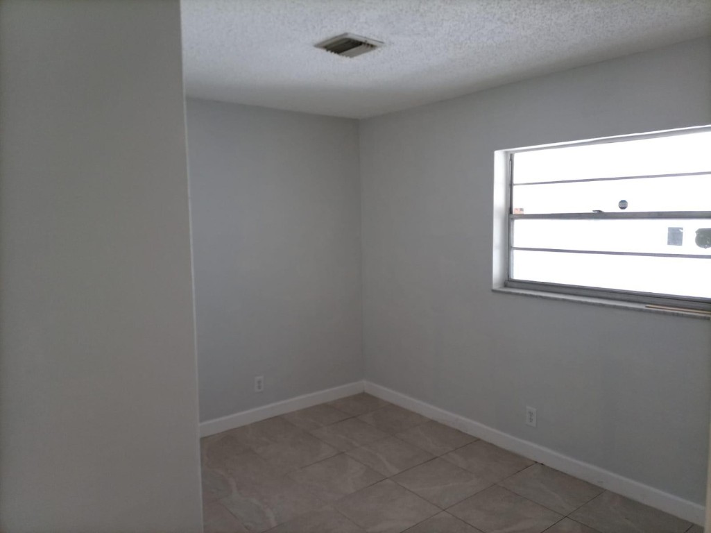 Coral Spgs Sub 1 59-30 B - Residential Income