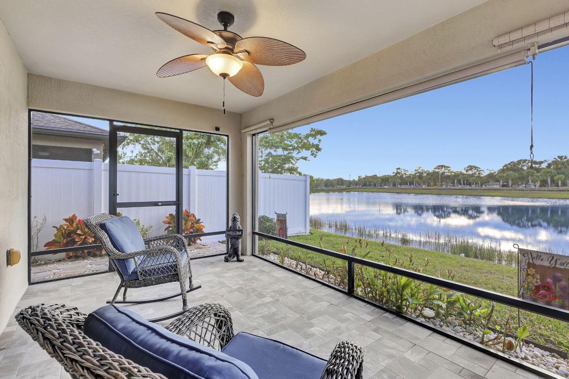 CELEBRATION POINTE - Residential