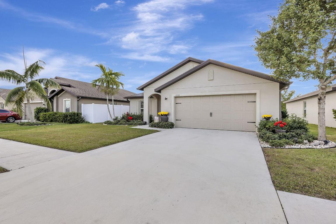 CELEBRATION POINTE - Residential