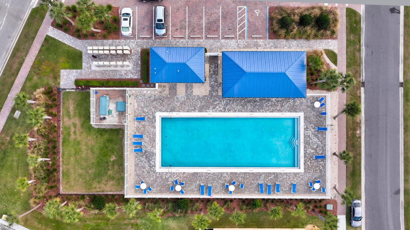 CELEBRATION POINTE - Residential