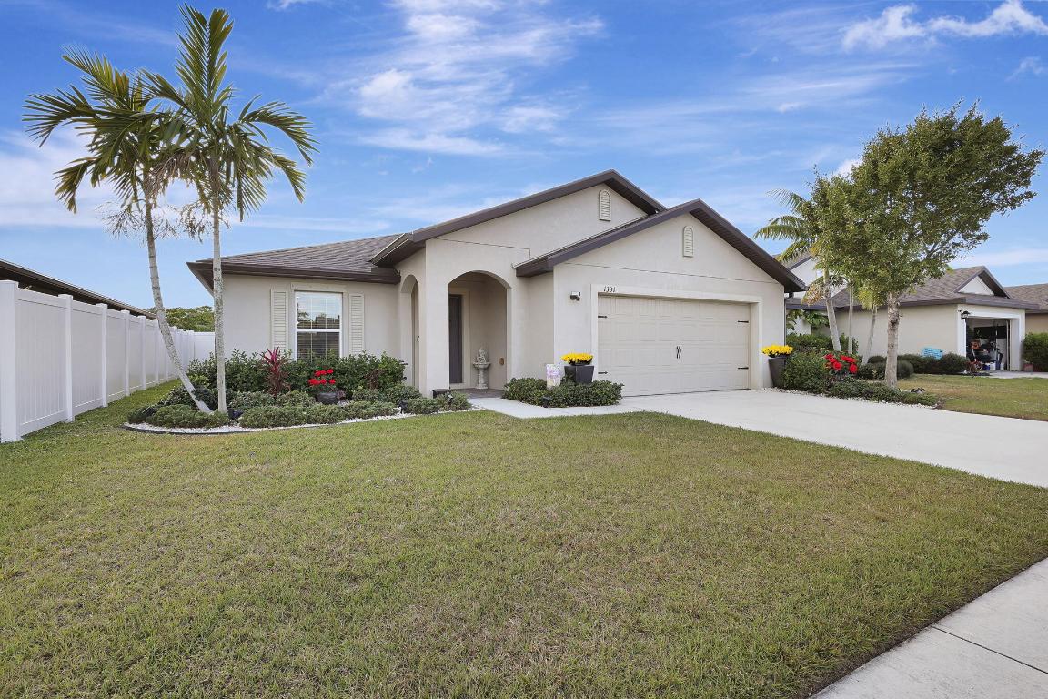 CELEBRATION POINTE - Residential