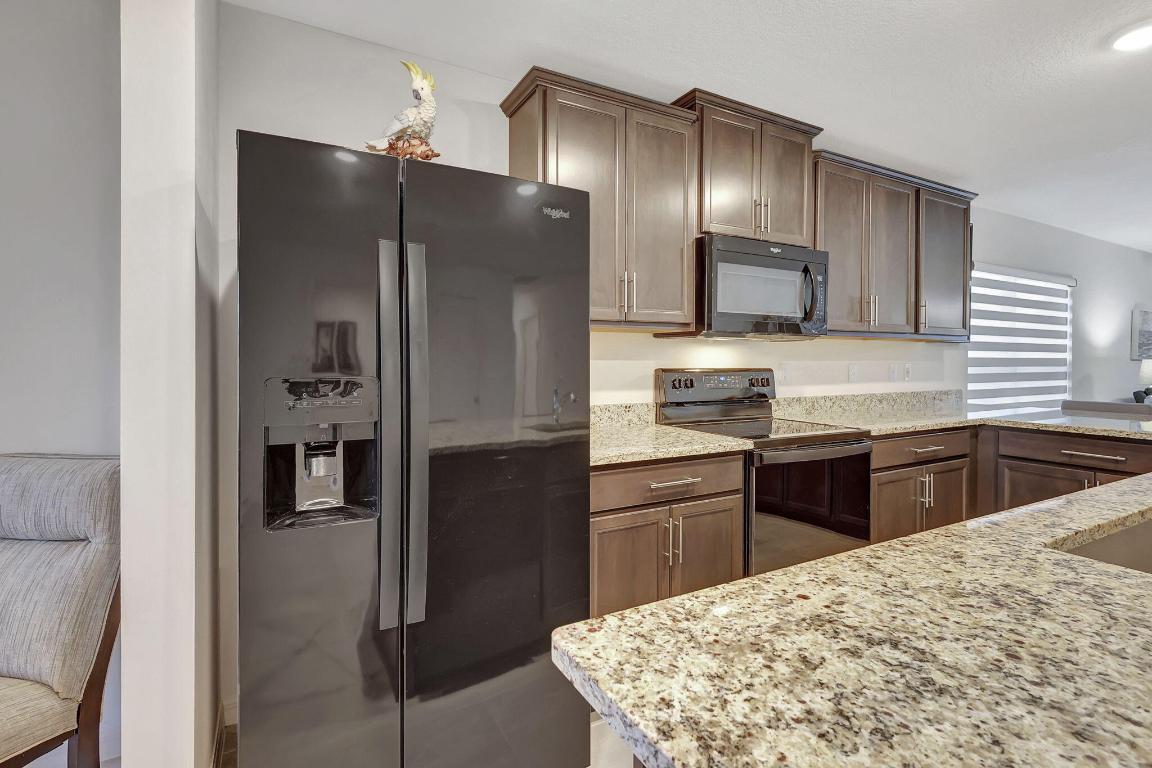 CELEBRATION POINTE - Residential