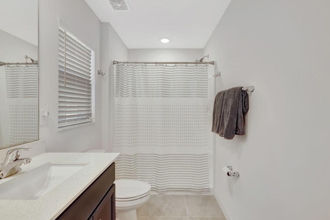 CELEBRATION POINTE - Residential