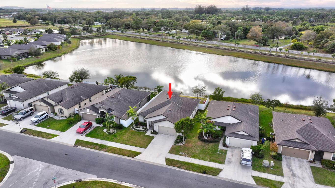 CELEBRATION POINTE - Residential