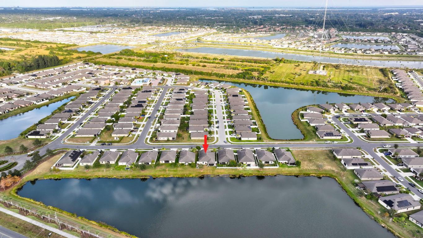 CELEBRATION POINTE - Residential