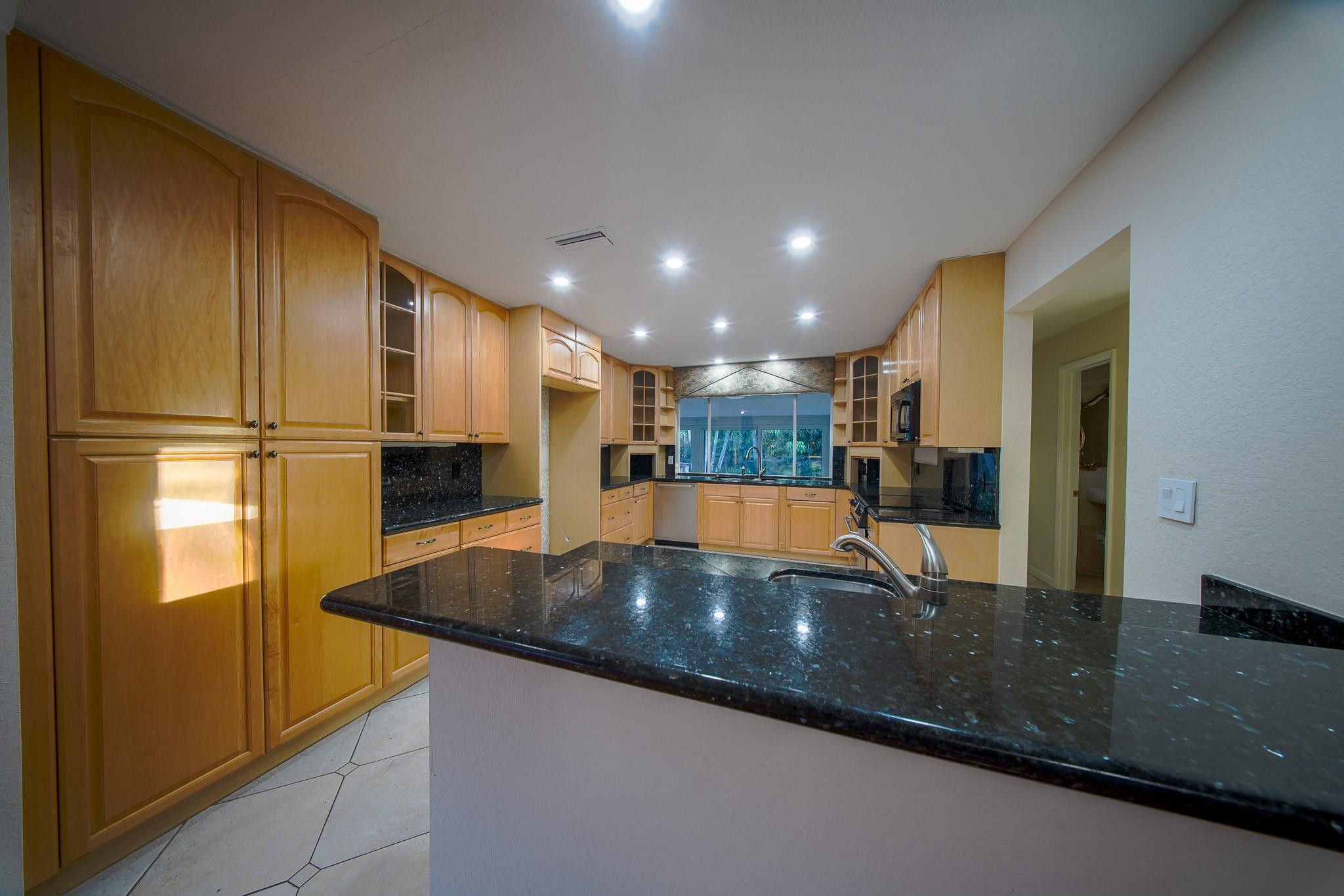 PALM BEACH FARMS - Residential