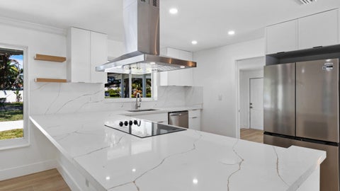 Tiny photo for 4000 NE 22ND Avenue, Lighthouse Point, FL 33064 (MLS # B26071519)