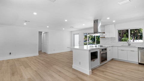 Tiny photo for 4000 NE 22ND Avenue, Lighthouse Point, FL 33064 (MLS # B26071519)