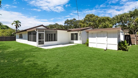 Tiny photo for 4000 NE 22ND Avenue, Lighthouse Point, FL 33064 (MLS # B26071519)