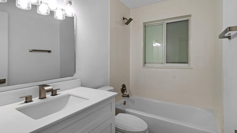 Tiny photo for 4000 NE 22ND Avenue, Lighthouse Point, FL 33064 (MLS # B26071519)
