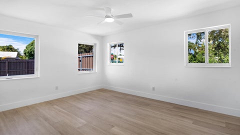 Tiny photo for 4000 NE 22ND Avenue, Lighthouse Point, FL 33064 (MLS # B26071519)