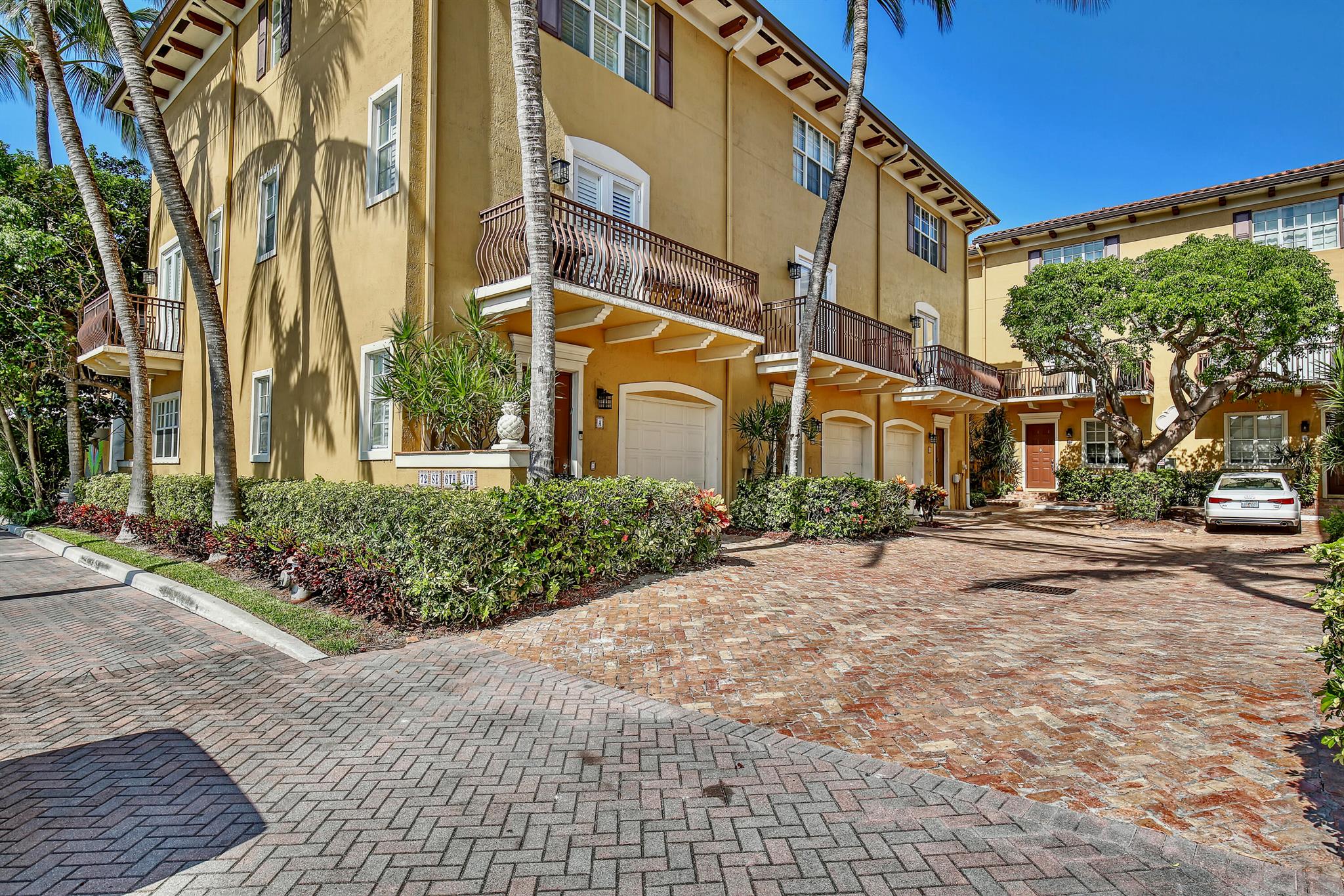 Stunning 3 bed, 3 1/2 bath upscale professionally decorated FULLY FURNISHED townhouse in the heart of downtown Delray Beach !! Just steps to Atlantic Ave and minutes walk to the beach. Walking distance to Pineapple Grove, boutiques, iPic, restaurants and year round cultural events. Access to an outdoor salt heated pool&charming courtyard. Stunning kitchen/great room with open floor plan, designer bathrooms by Porcelanosa, hardwood floors, stainless steel appliances, custom walk-in closets & so many more upgrades! 1st floor can be used as 3rd bedroom with memory foam sofabed, or private suite/home office with full en-suite bath. Rental application:https://apply.link/sKVuGXc. You will fall in love with this Delray Beach luxury home! Also available for seasonal rental 10-12K, min 3 months.