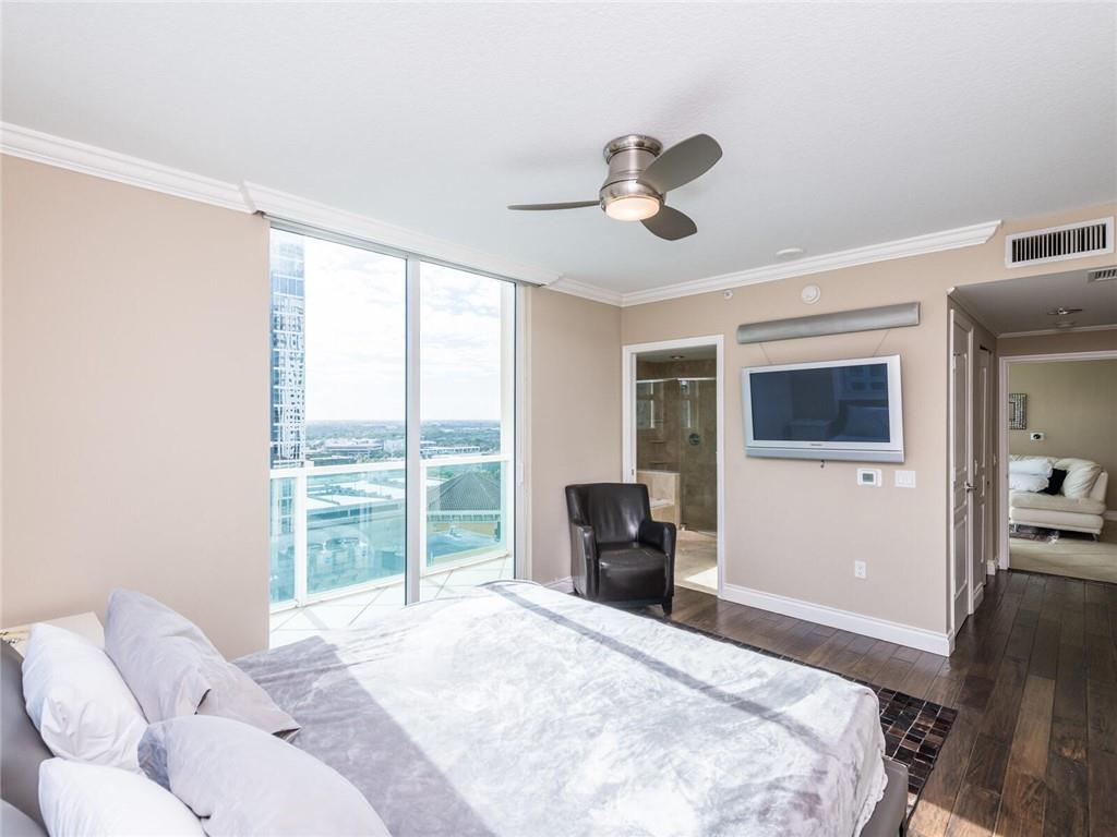 350 Las Olas - Residential