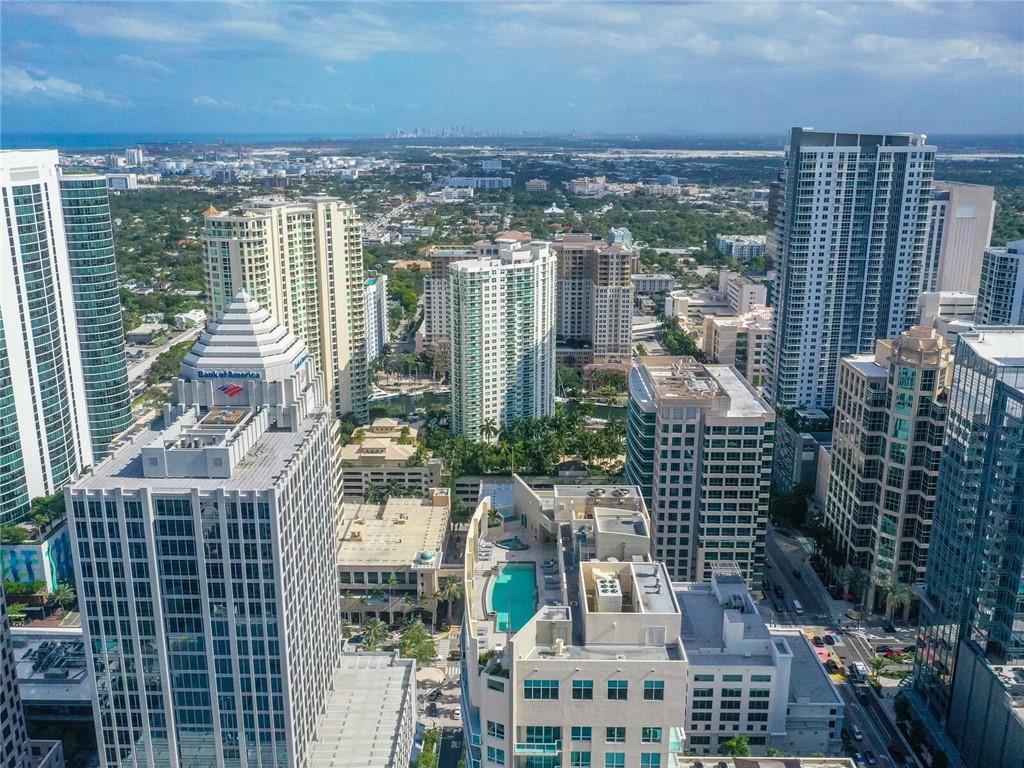 350 Las Olas - Residential