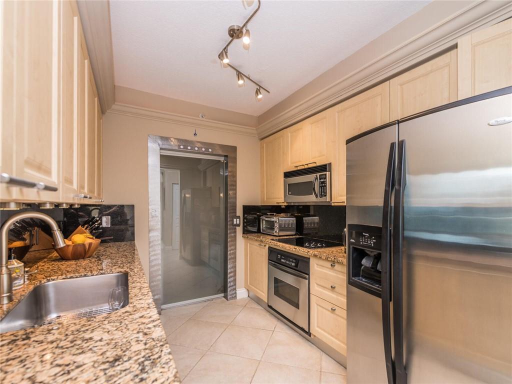 350 Las Olas - Residential