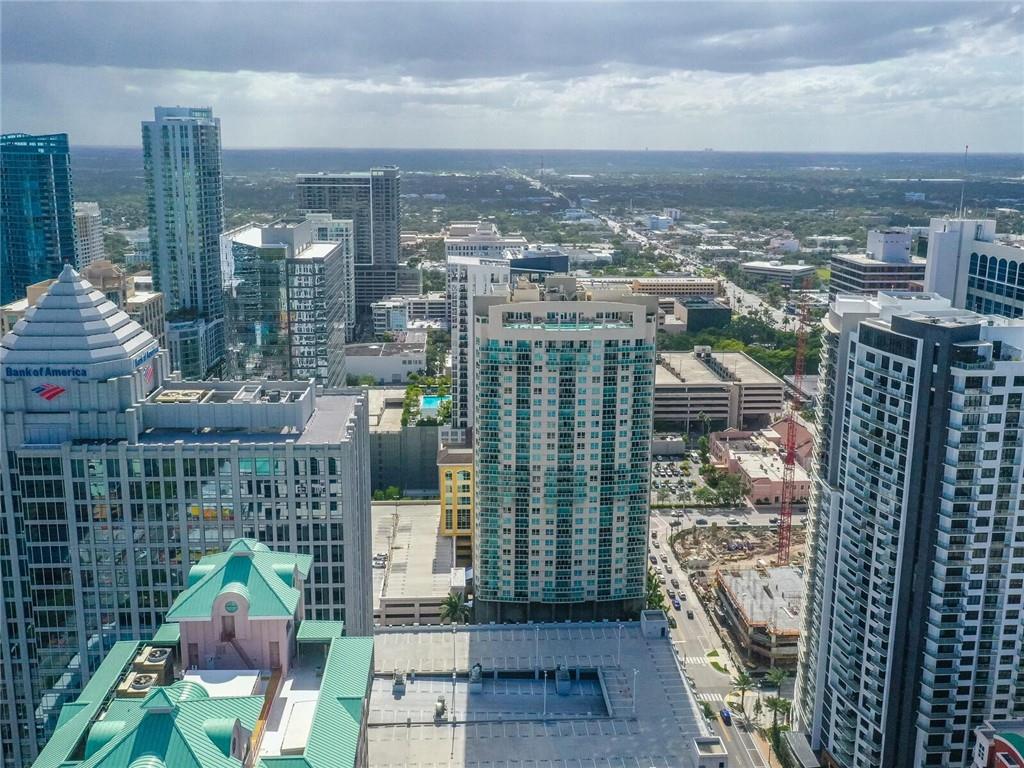 350 Las Olas - Residential