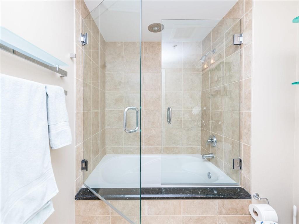 350 Las Olas - Residential