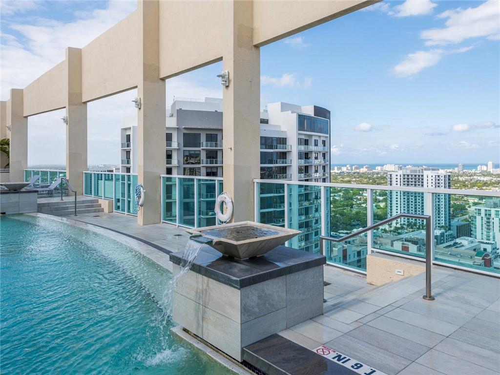 350 Las Olas - Residential
