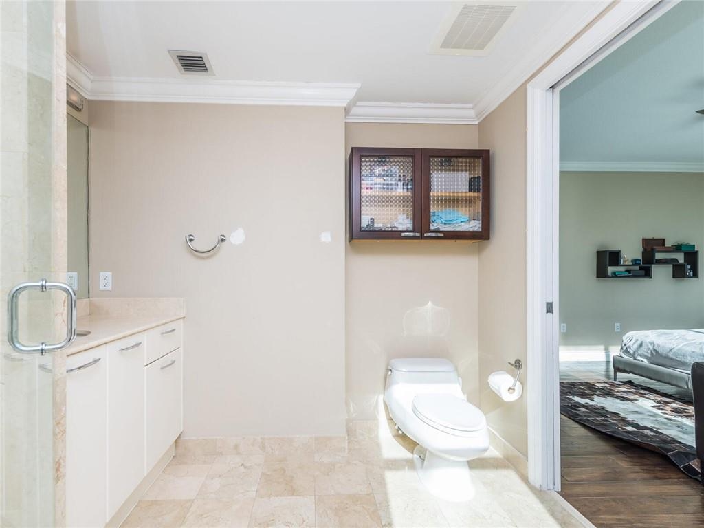 350 Las Olas - Residential