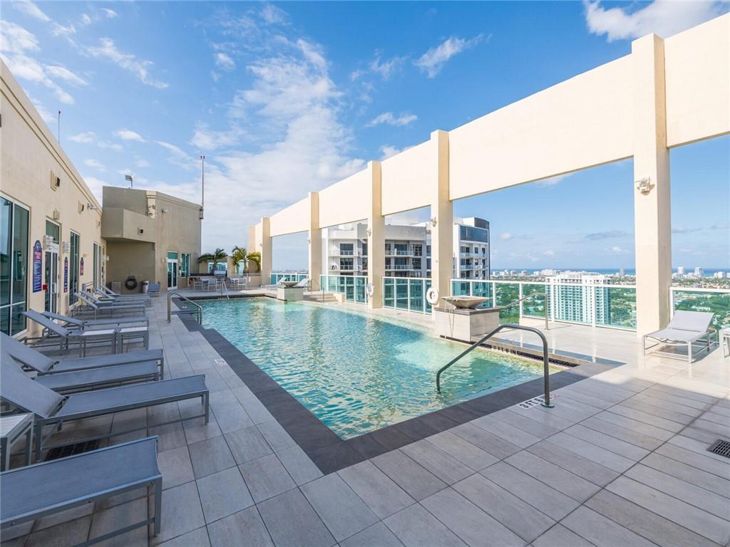 350 Las Olas - Residential