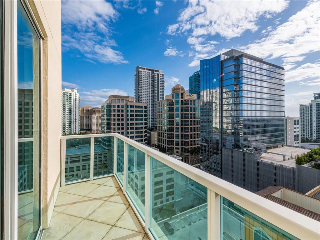 350 Las Olas - Residential