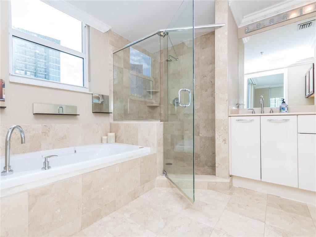 350 Las Olas - Residential