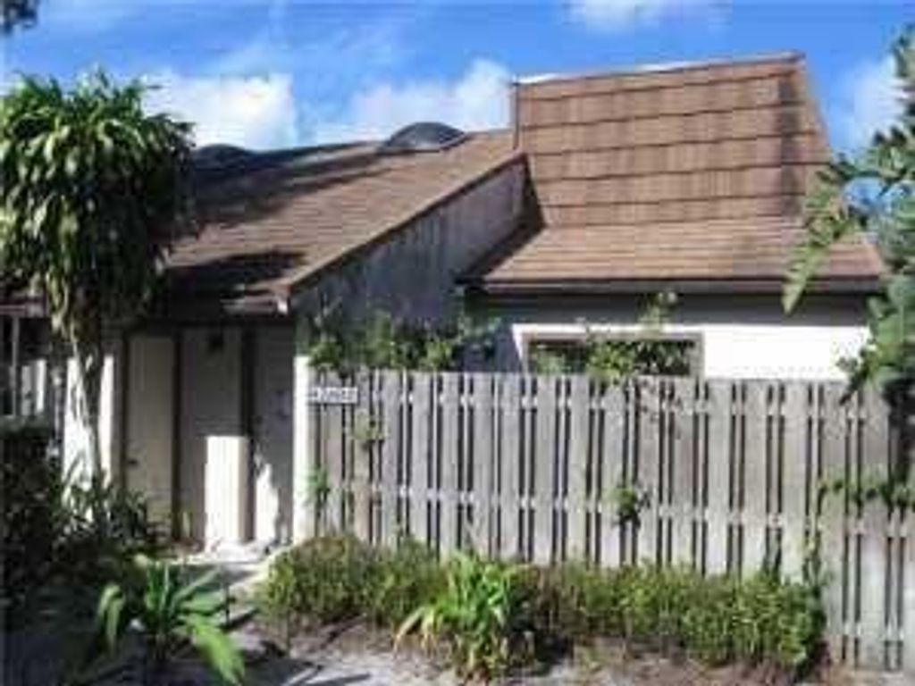 Photo of 4132 Palm Bay Circle #B, West Palm Beach, FL 33406 (MLS # R11146319)