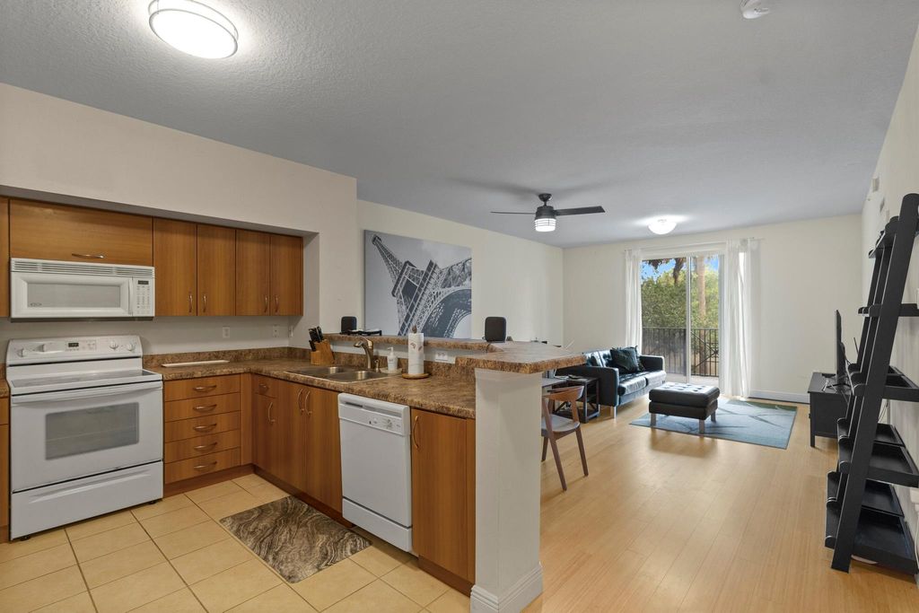 Photo of 255 NE 3rd Avenue #2205, Delray Beach, FL 33444 (MLS # R11078758)