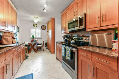 Tiny photo for 3326 ARCARA Way #307, Lake Worth, FL 33467 (MLS # B26053586)