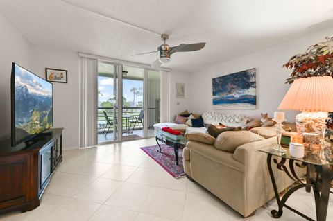 Photo of 3326 ARCARA Way #307, Lake Worth, FL 33467 (MLS # B26053586)