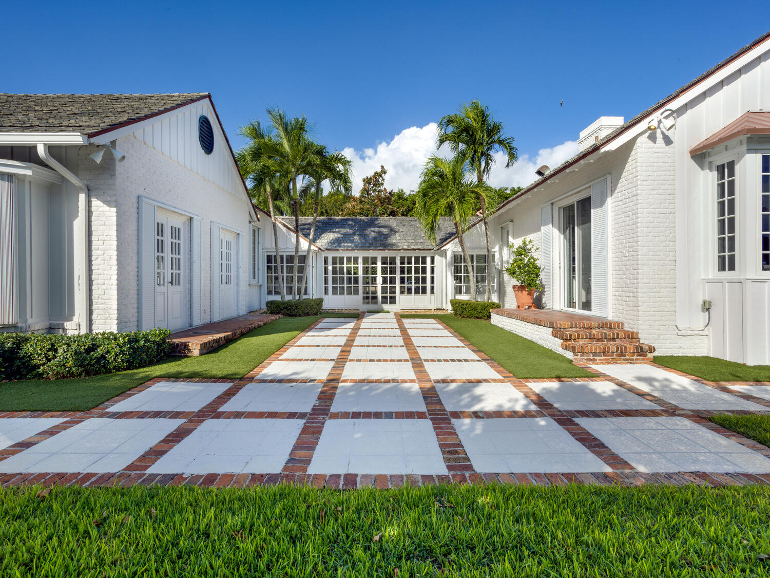 Royal Palm Yacht & Countr - Residential